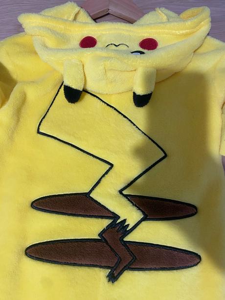 Predam pyžamo /kostým, h&m,110