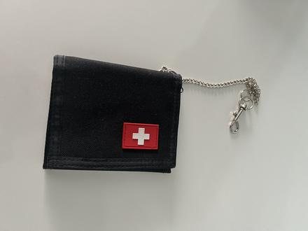 Peňaženka zo švajčiarska,
