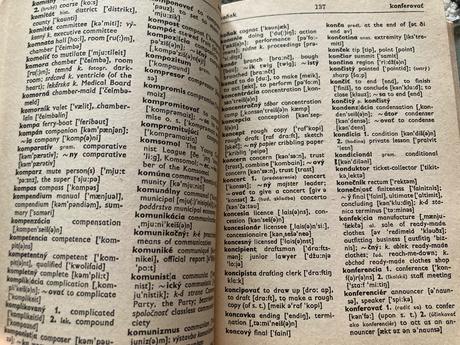 Slovensko-anglický slovník-vyd.1989,