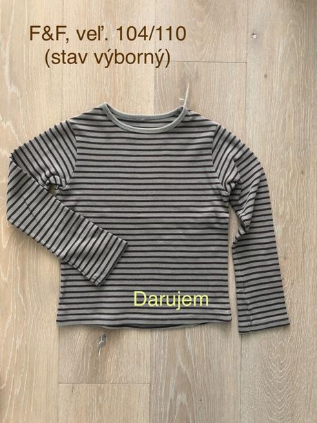 Darujem tričko, rolák, ponozky, lupilu,104