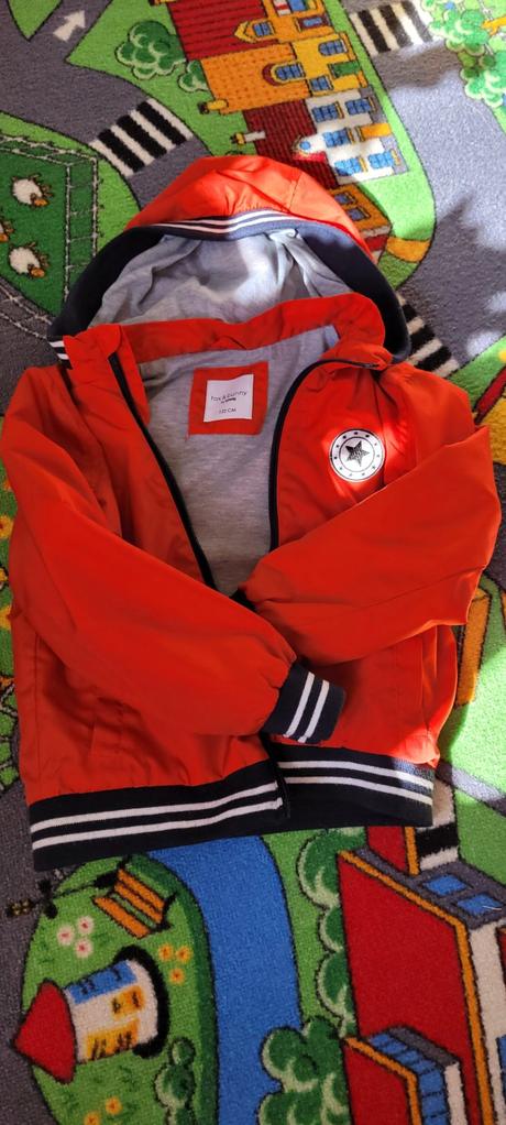 Tenká bunda, sinsay,122