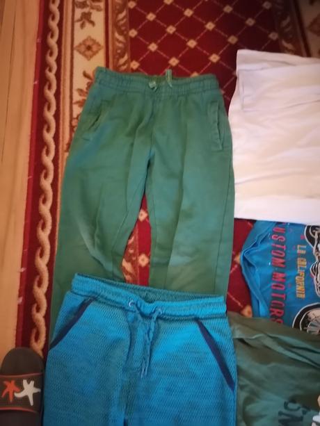 Tricka a teplaky darujem, 122–134