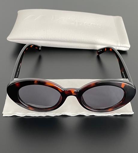 Le specs korytnačinové oválne slnečné okuliare, 