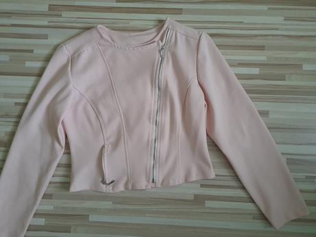 Dievčenské sako, 152