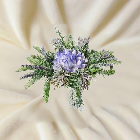 Aranžmánik na hrobček s voskovým kvetom, 