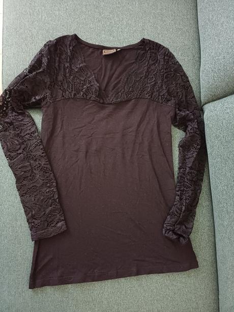 Tričko s čipkou, 36