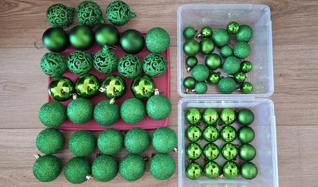 Zelené guličky na stromček, 