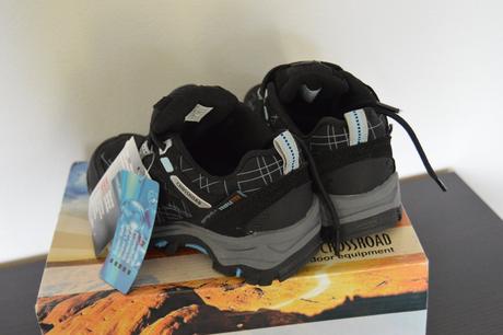 Trekové topánky, 29