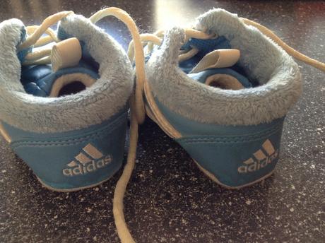 Capačky pre drobca, vnút. dĺž. 11,5cm, adidas,19