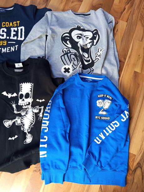 Mikiny reserved, reserved,152