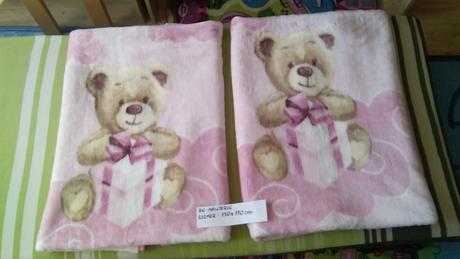 Nové španielske deky zn.manterol rozmer 150x110cm,