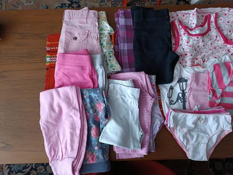 Balík oblečenia, 104–116