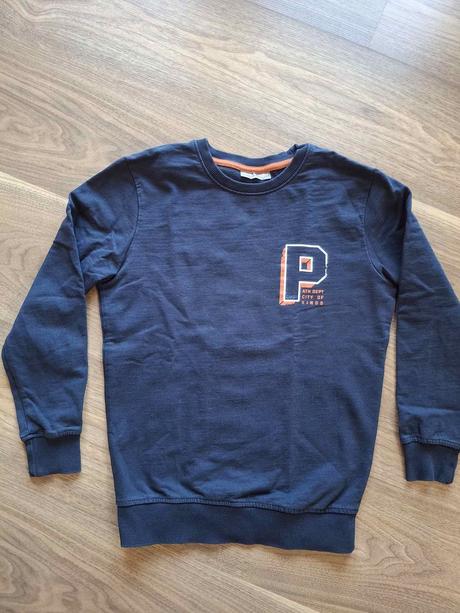 Krásne mikiny  134/140, 134