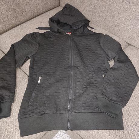 Mikina so srdiečkami, l