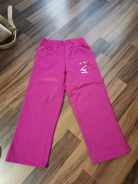 Tepláky, cena spolu, 104