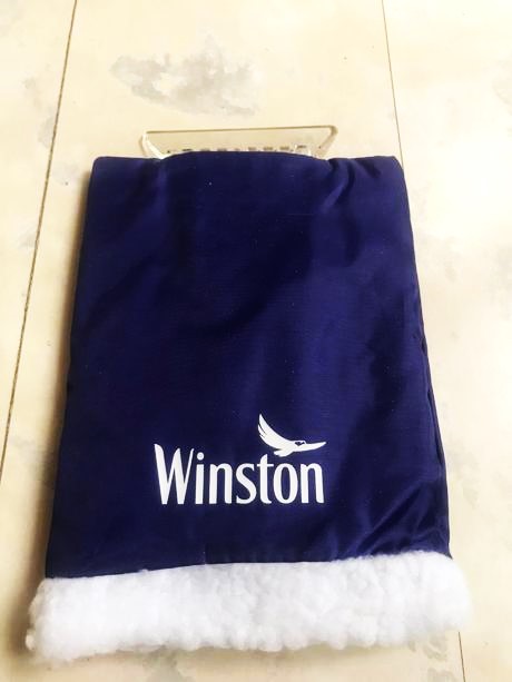 Kožušinová rukavica/škrabka na zamrznuté okná, 