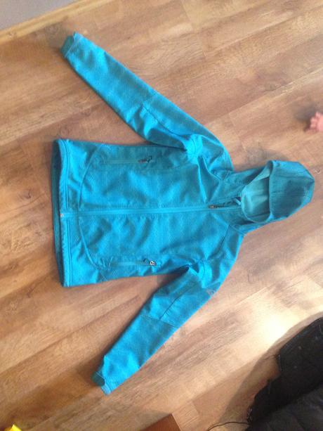 Krásna prechodná bundicka, 152