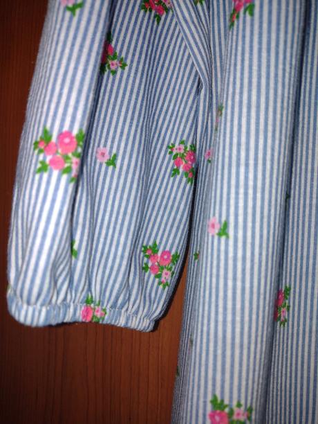 Šaty s kvietkami, atmosphere,48