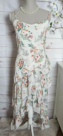 Krásne lahulinké šaty, stradivarius,s