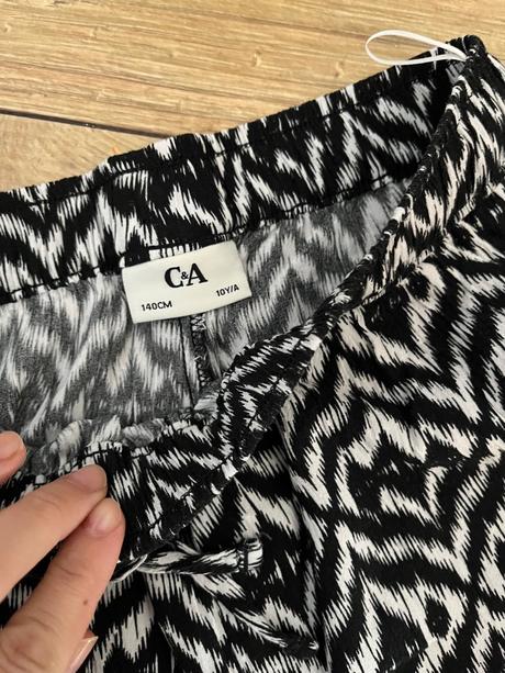 Letné nohavice, c&a,140