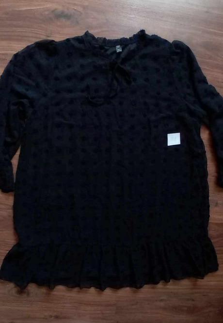 Šaty s čipkou, 4xl