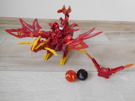 Bakugan drak červený-30 cm,, 