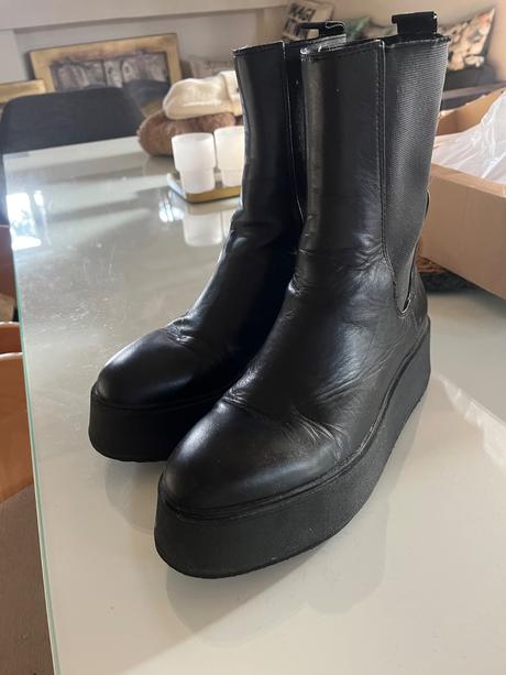 Kožene čižmy zara v.38, zara,38