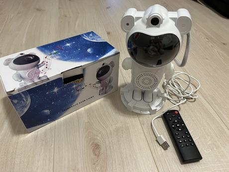 Kozmonaut hviezdny projektor, 