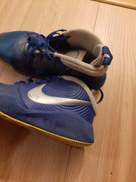 Tenisky na telesnú 38.5, nike,38