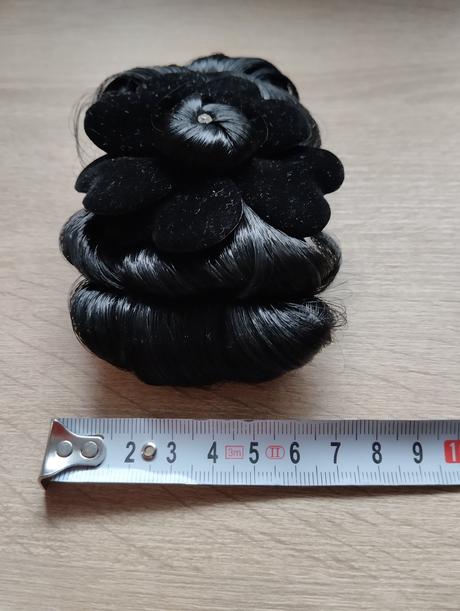 Elegantná spona do vlasov,