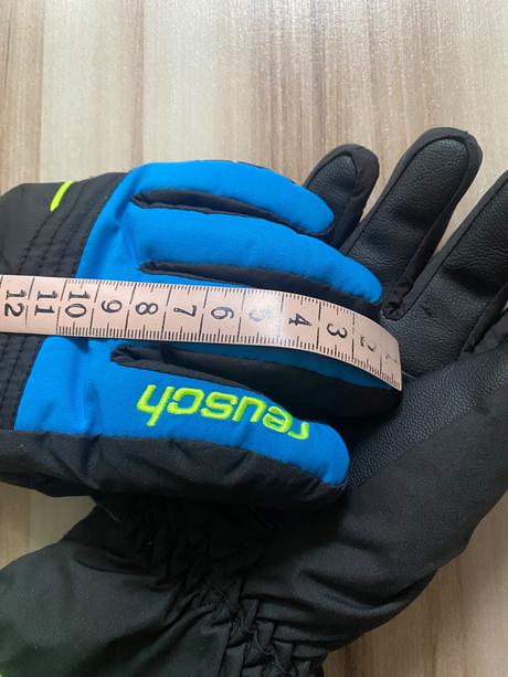 Rukavice na lyžovanie, 146