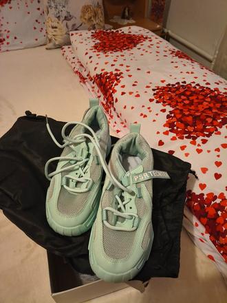 Predám botasky, adidas,38