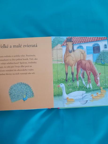 Knižka s puzzle,
