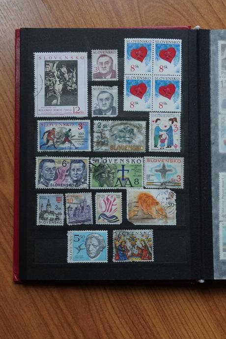 Zakladač plný známok, 