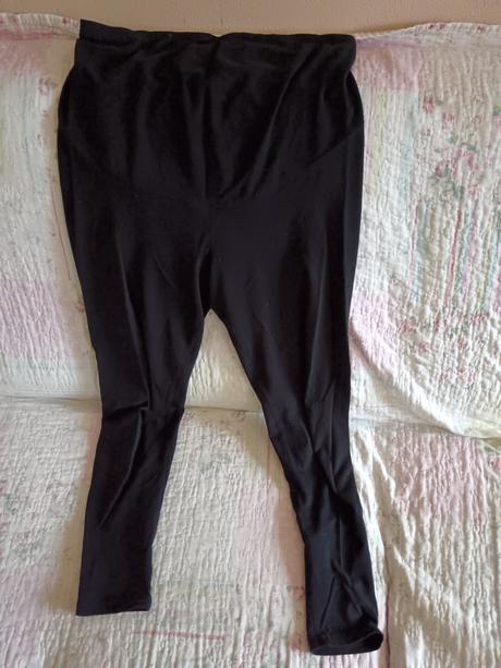 Tehotenské leginy, l