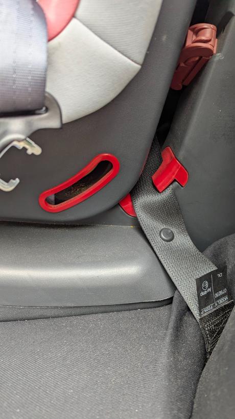 Autosedačka, caretero