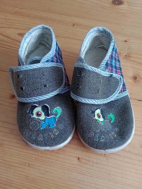 Plátenky na dvor, 20