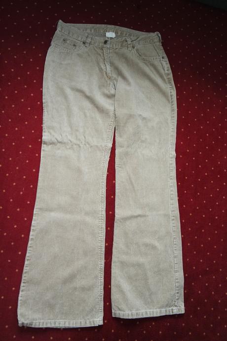 Menžestrové nohavice, 42