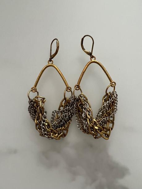 Retiazkové náušnice, 