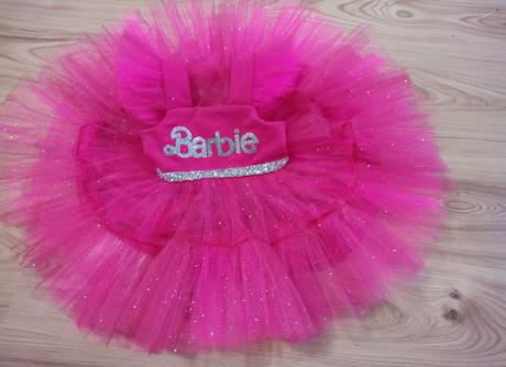 Barbie šaty, 104
