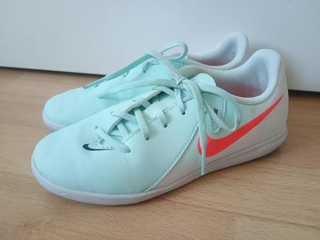 Halovky, nike,33