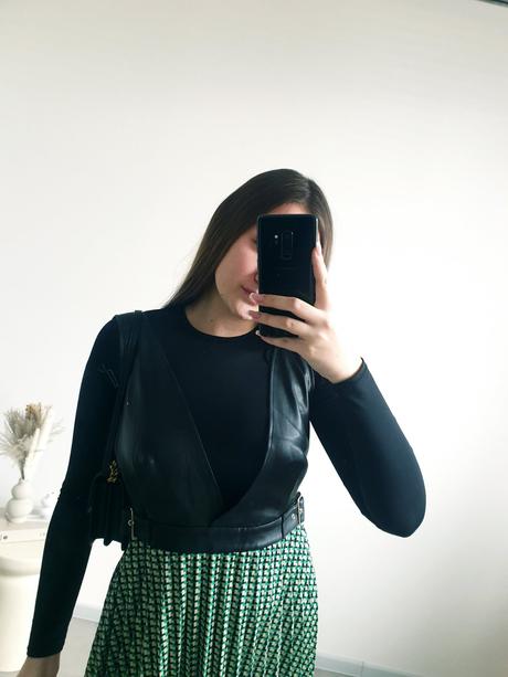 Orsay koženkové šaty 40, orsay,40 / l