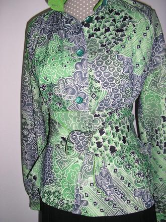 958. zelená blúzka resp. kabátik, m
