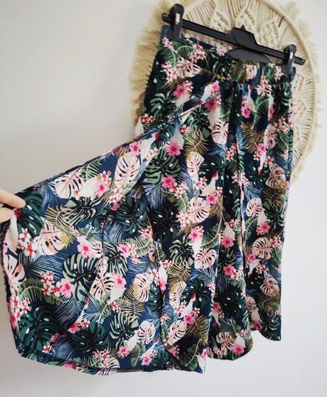 Letné cullotky s veľkými rozparkami, m