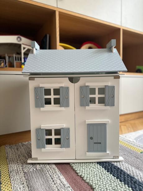 Drevený domček pre bábiky little dutch, 