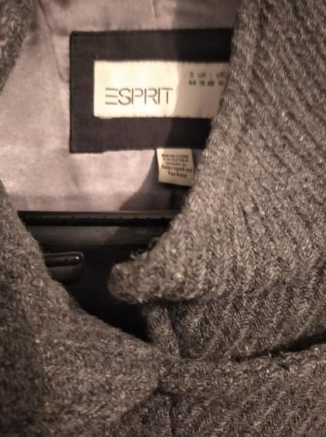 Kabát, esprit,44