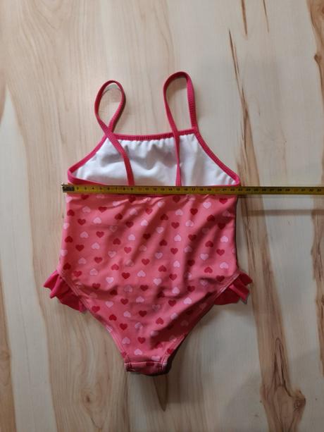 Plavky s mimoňom, 98