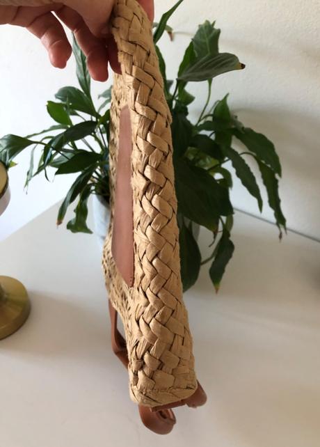 Menšia slamená kabelka do ruky, 