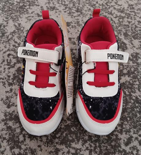 Nové pokémon svietiace tenisky veľ. 31, 31