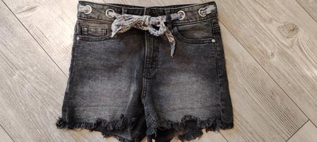 Krátke šortky, c&a,158
